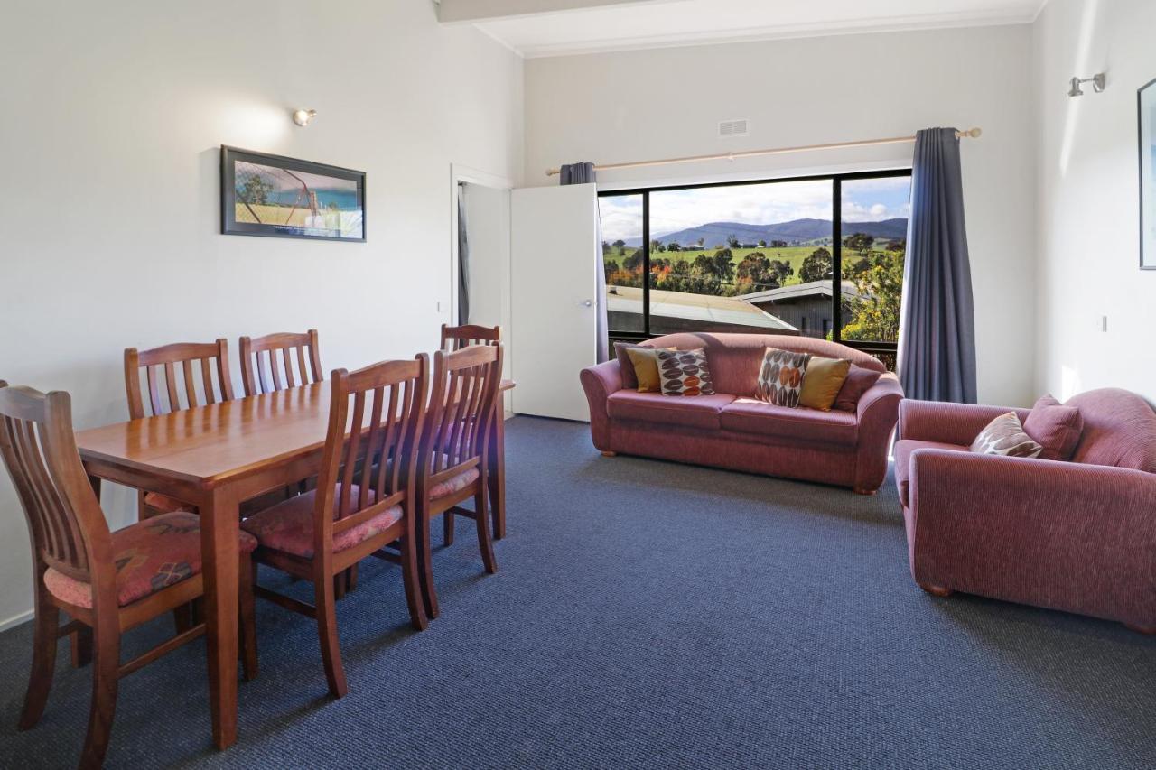 Off Mountain Accommodation Merrijig Luaran gambar