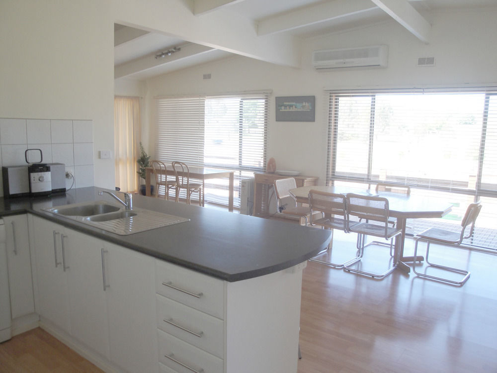 Off Mountain Accommodation Merrijig Luaran gambar